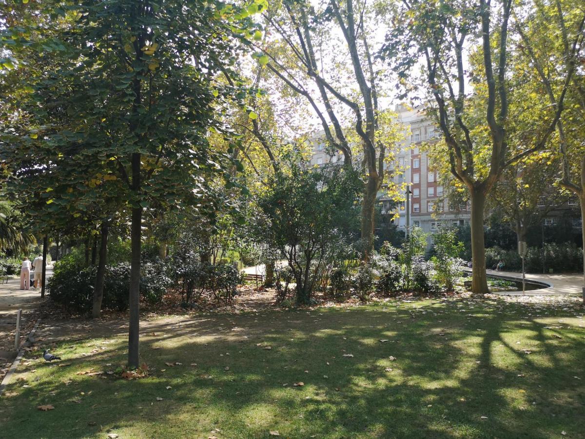 Aparteasy - Turo Park With Lovely Balcony 바르셀로나 외부 사진